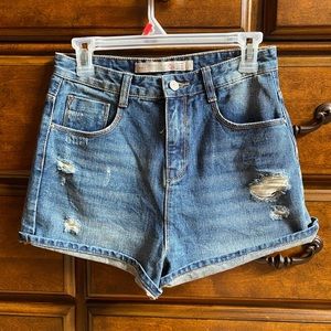 🌻3/25🌻 ZARA High Waisted Denim Shorts